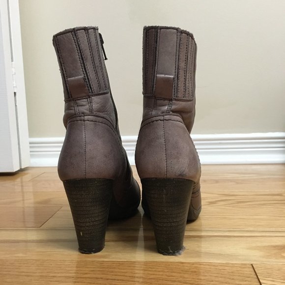 Townshoes Leather Lace Up Heeled Boots - Picture 3 of 6